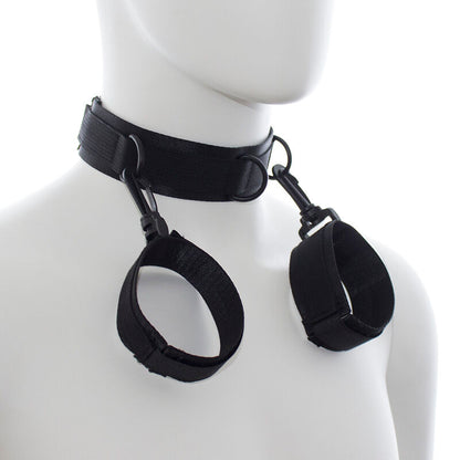 OHMAMA FETISH - COLLAR DE NYLON CON MUÑEQUERAS